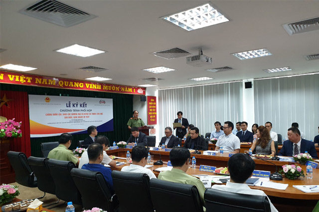 Hiệp hội Các nhà sản xuất xe máy Việt nam phối hợp với  Ban chỉ đạo 389 Quốc gia trong công tác phòng chống hàng giả/ hàng xâm phạm  quyền lĩnh lực xe máy