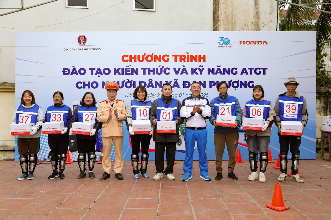Honda Việt Nam triển khai hướng dẫn pháp luật về trật tư an toàn giao thông và kỹ năng lái xe an toàn trên địa bàn trọng điểm